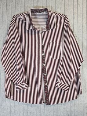 Victoria Jones Women’s Button Down Shirt Size 24 Red White Striped Paisley Trim